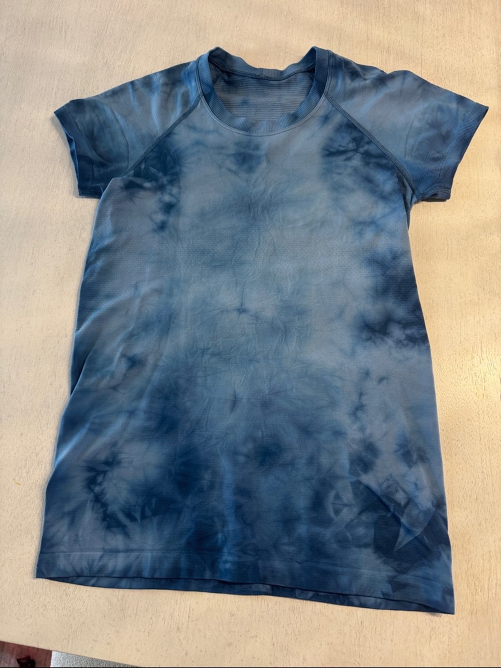 Lululemon Diamond Dye Blue Tie-Dye Short Sleeve Tee